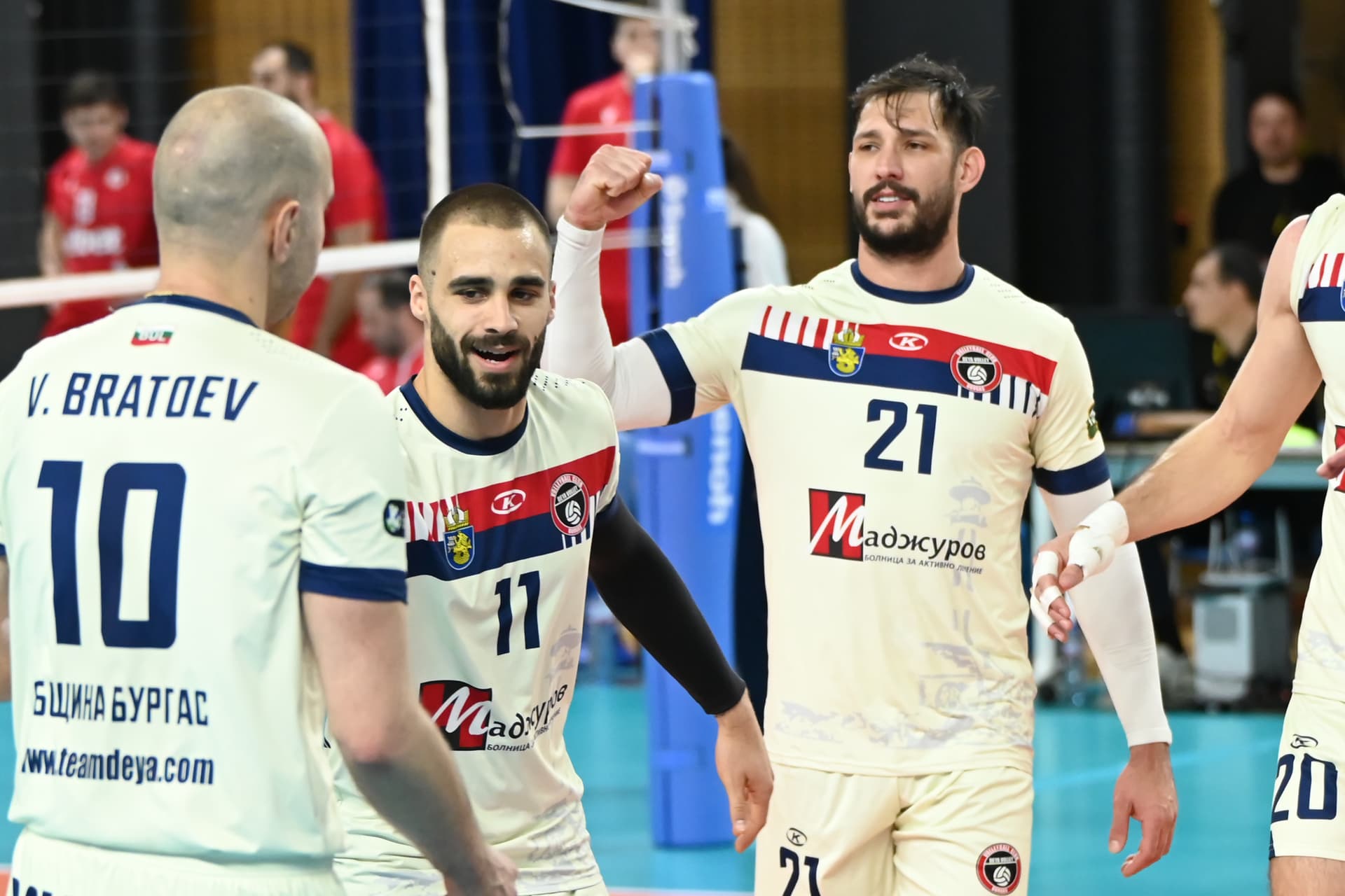 Посрещачът на Дея Лукас Мадалоз с трансфер в Бразилия