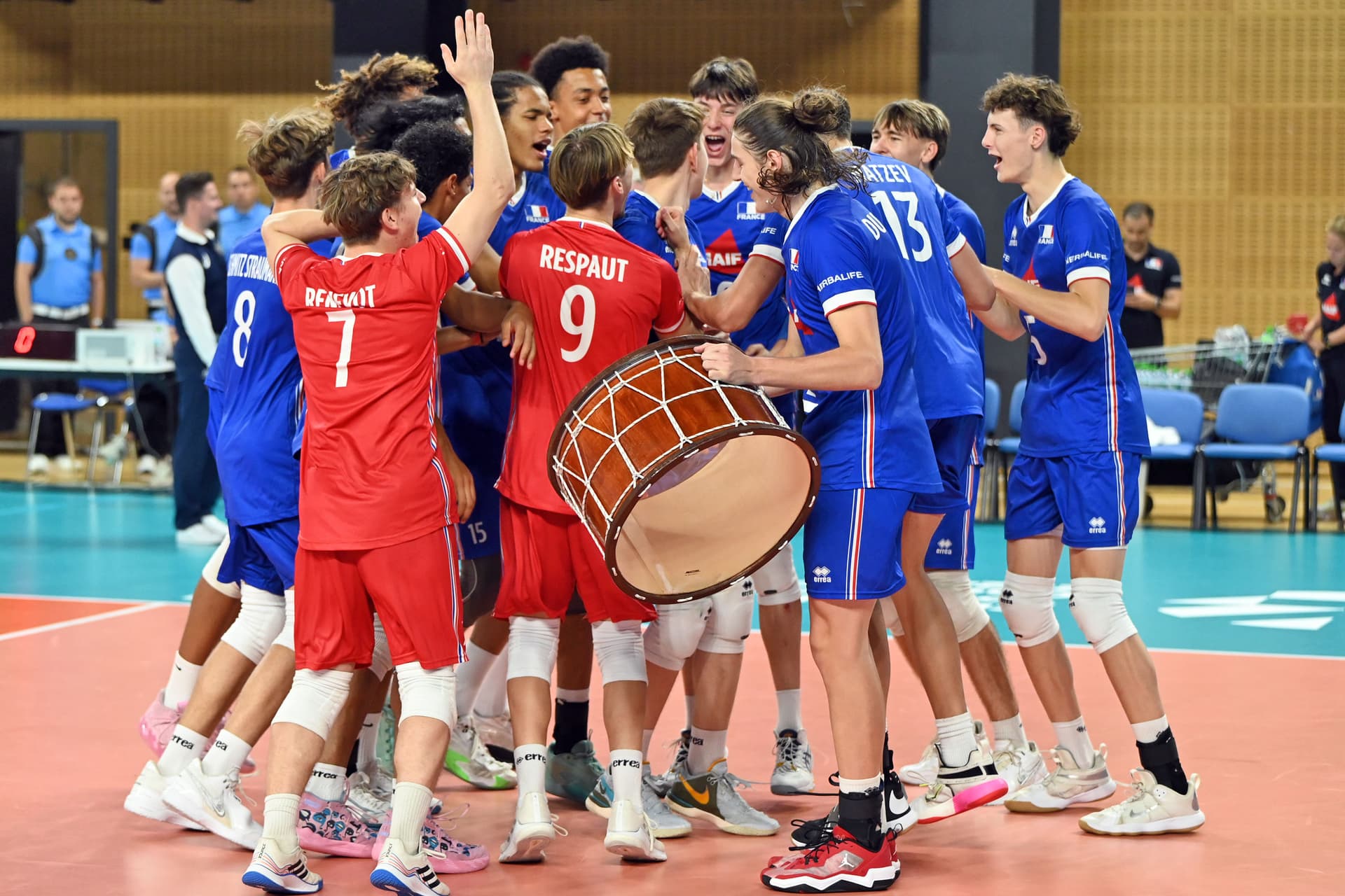 Au revoir the finals! Adieu the World Cup? A heavy head-on collision with the French freight train - 0:3