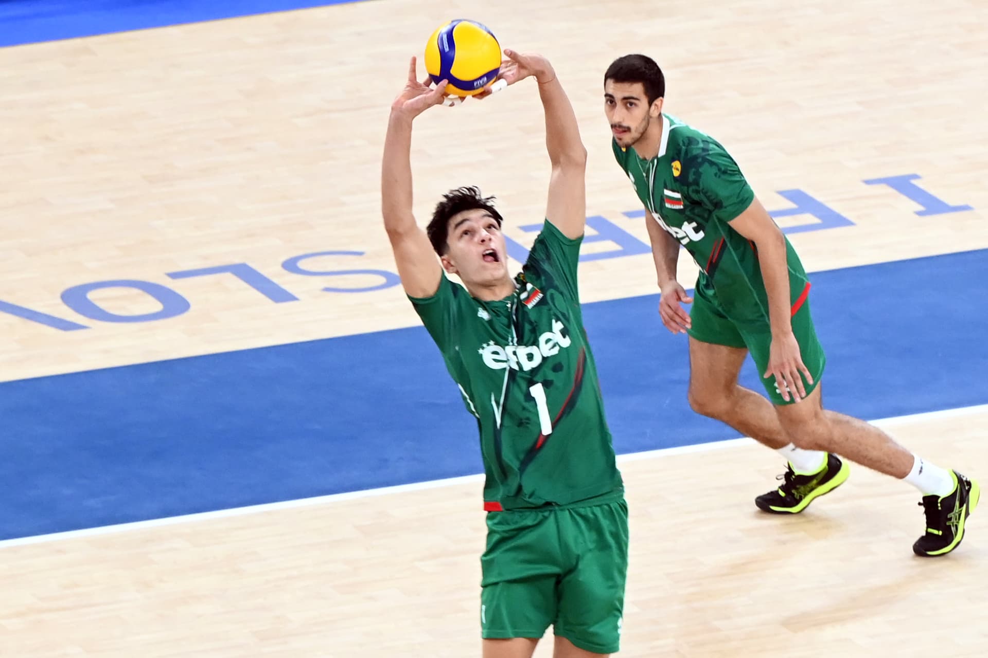 Мони Николов се присъединява към отбора във Франция утре