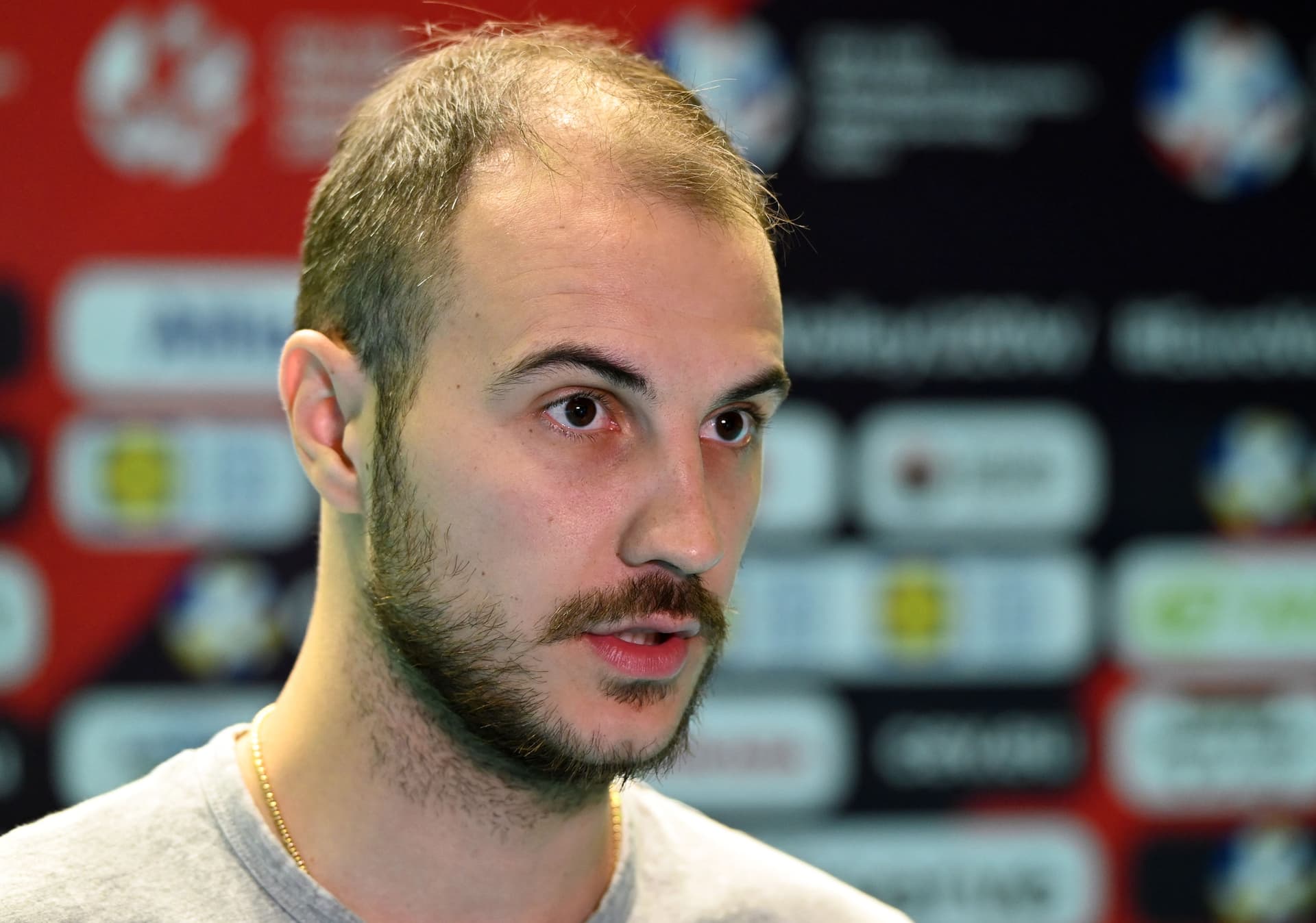 Борислав Крачанов : У дома стените винаги помагат, но тежестта е голяма !