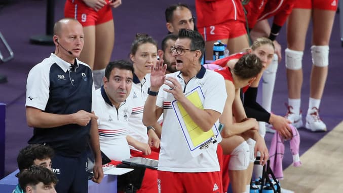 Волейболната федерация на Сърбия отрече за избор на нов треньор на жените
