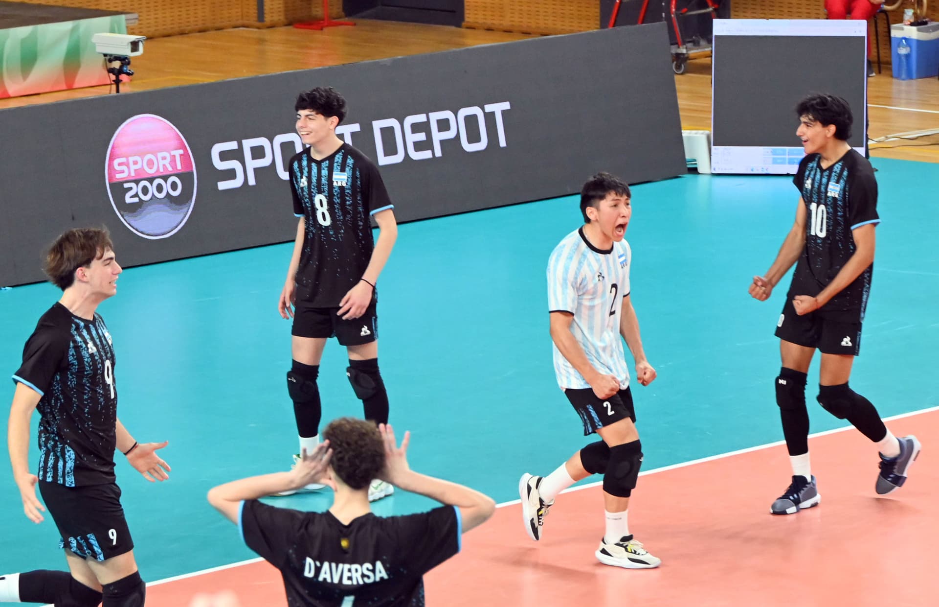 България не вдигна "бяло знаме" пред Аржентина, но щурмът закъсня, играем за 9-12 място