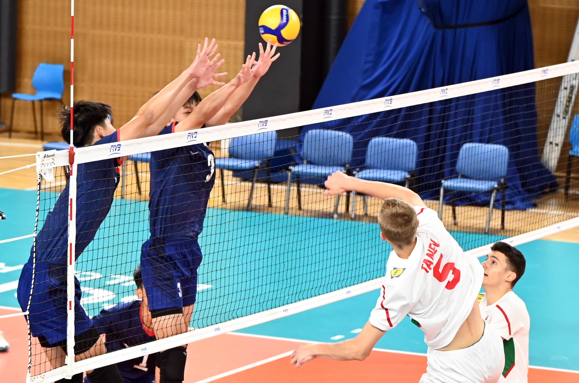 Сайтът на FIVB с голяма статия за сина на Тони Зетова