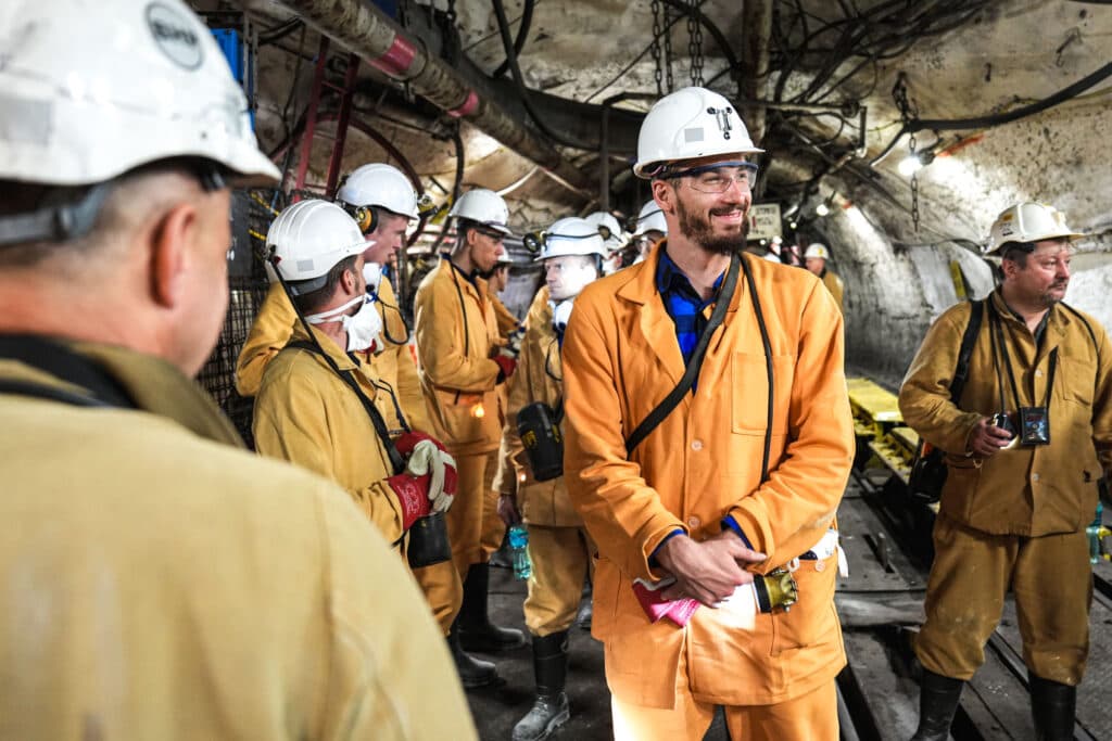 Полски волейболни национали, чийто отбор ще е съперник на "Левски София", станаха миньори за един ден