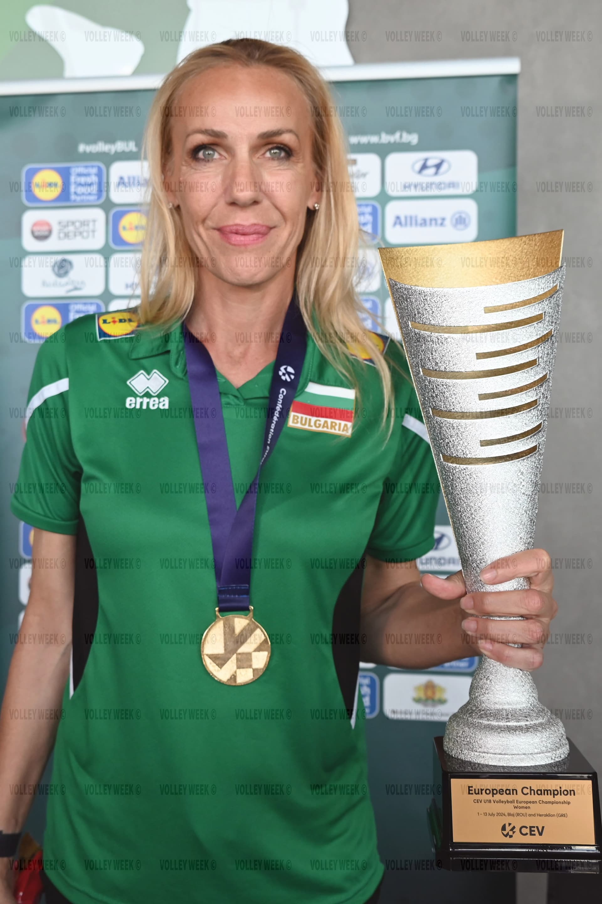 Toni Zetova enters the race for head coach of the women's team!