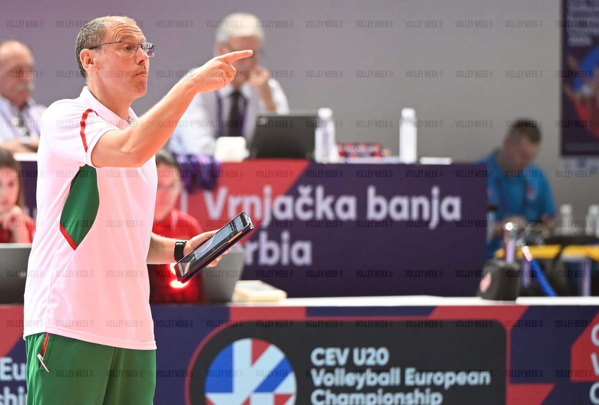 Мирослав Живков ще бъде разглеждан за селекционер на u19, още една жена сред кандидатите за треньор 