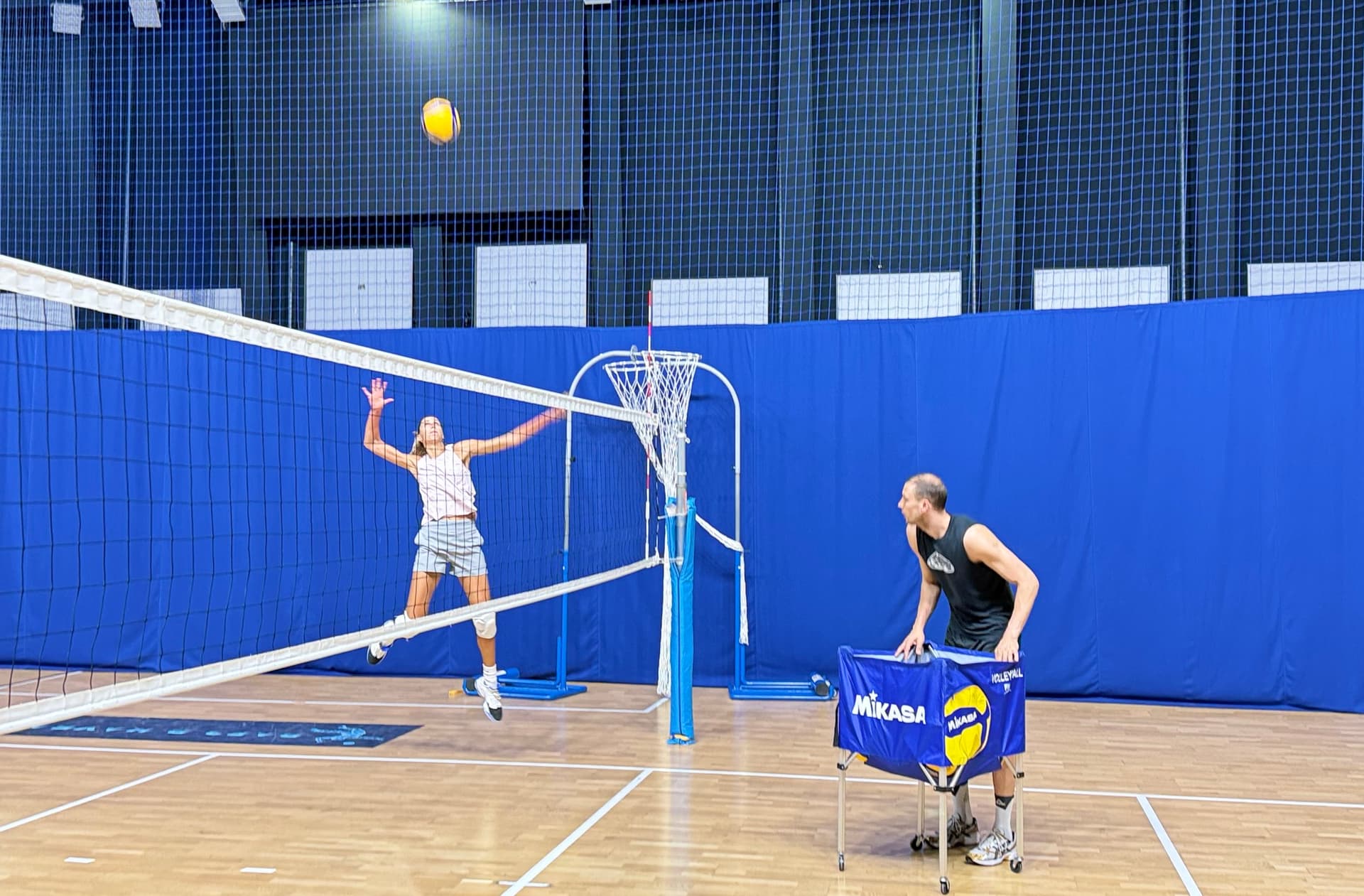 Elitsa and Alexander Atanasievich train in the "Levski Sofia" hall.