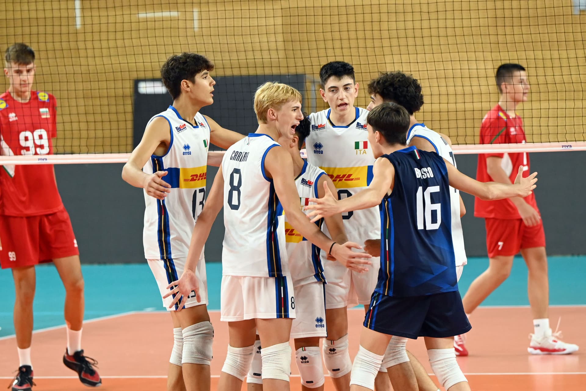 България загуби от Италия с 2:3