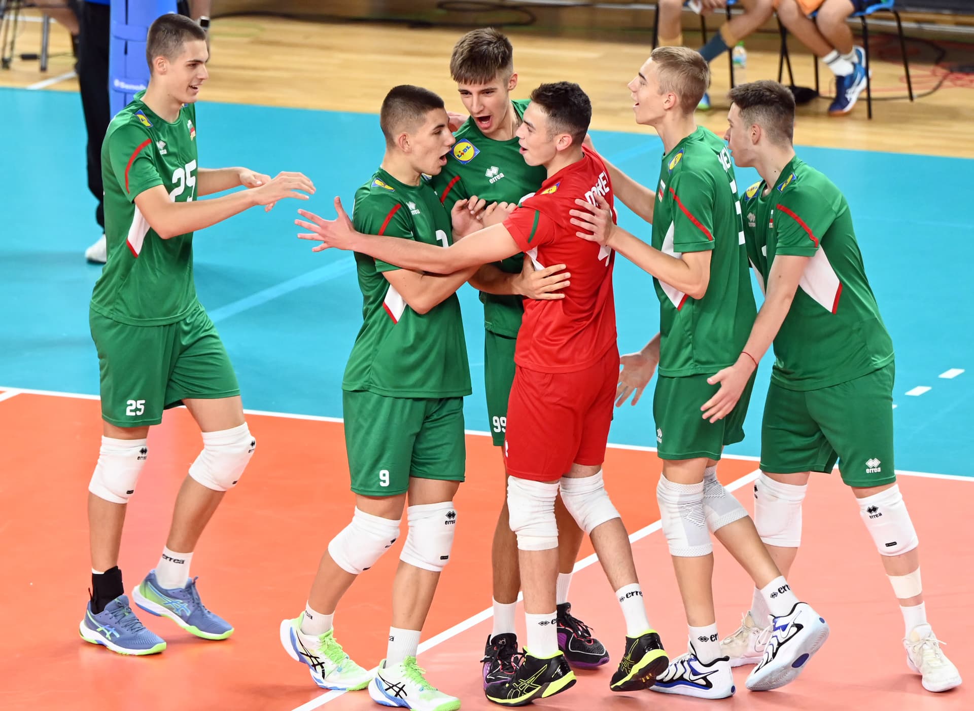 България записа втора победа на Световното, чакаме Италия или Аржентина