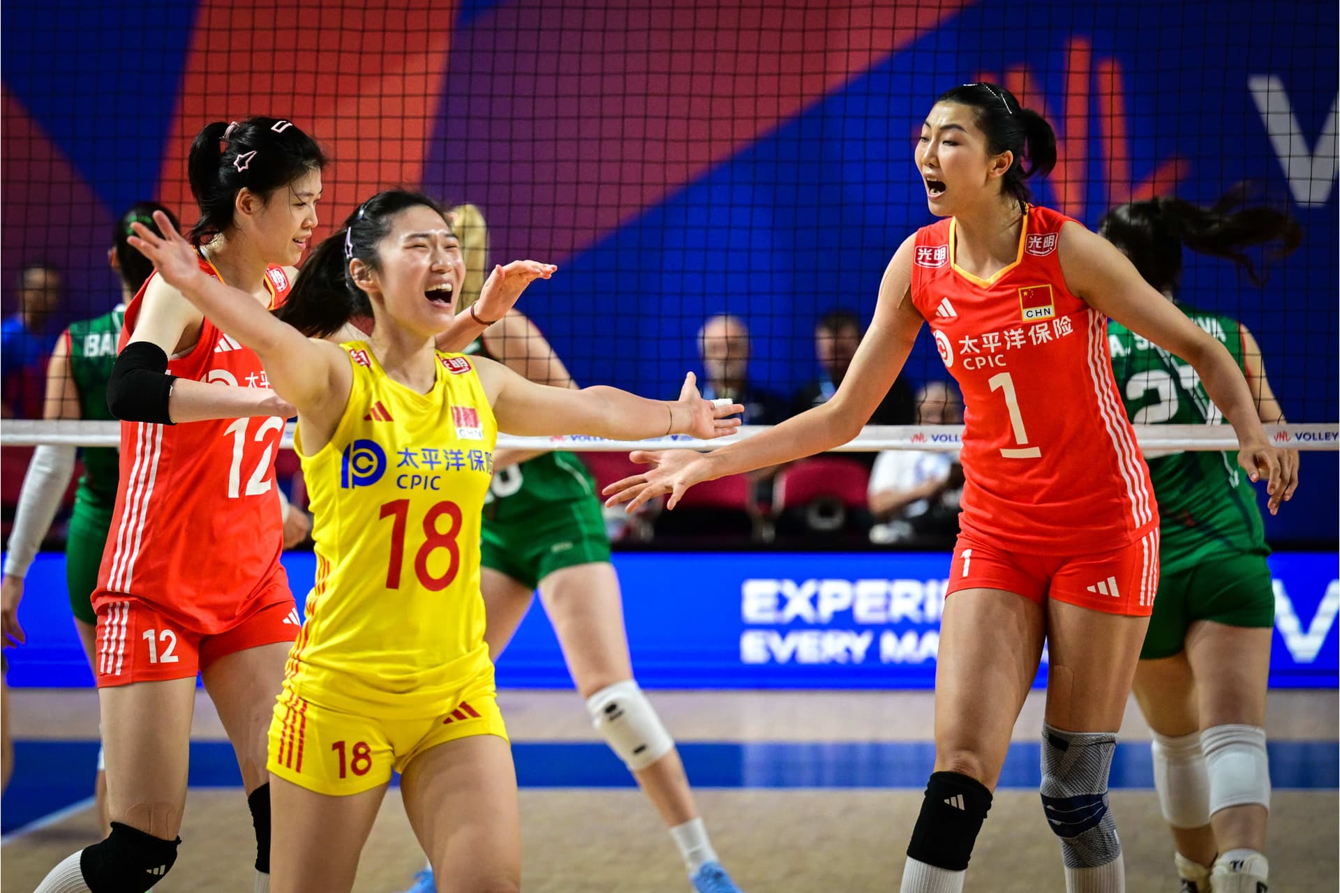 Китай ни отупа за час за осма загуба в Лигата на нациите