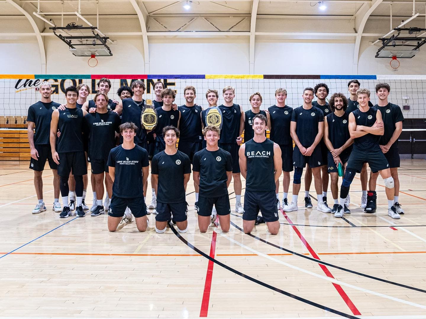 Мони Николов и Александър Къндев вече тренират с Лонг Бийч